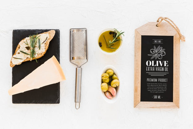 Free Slate Mockup With Olive Oil Concept Psd