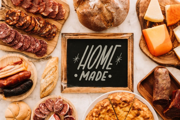 Free Slate Mockup With Traditional Spanish Food Psd