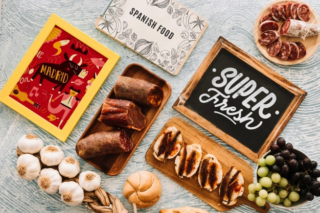 Free Slate Mockup With Traditional Spanish Food Psd