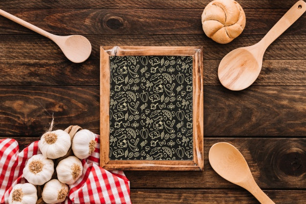 Free Slate Mockup With Traditional Spanish Food Psd