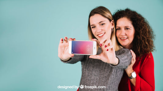 Free Smartphone Mockup For Mothers Day Psd