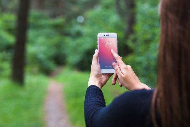 Free Smartphone Screen Mockup In Forest Psd