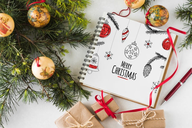 Free Spiral Notebook Mockup With Christmas Concept Psd