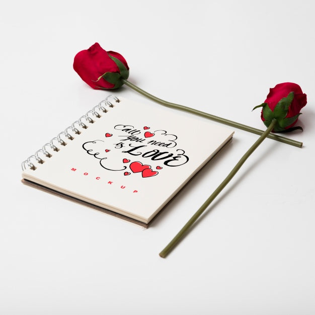 Free Spiral Notebook Mockup With Valentine Concept Psd