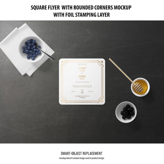 Free Sqaure Flyer Mockup Psd