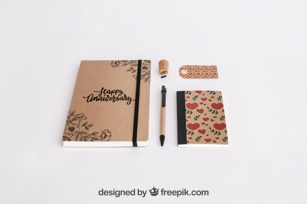 Free Stationery Cardboard Concept Psd