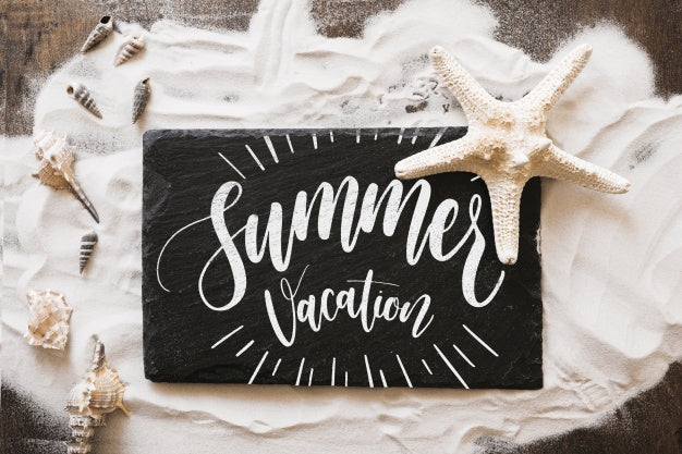 Free Summer Mockup With Slate On Sand Psd