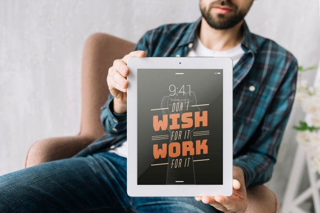 Free Tablet Mockup With Quote Psd