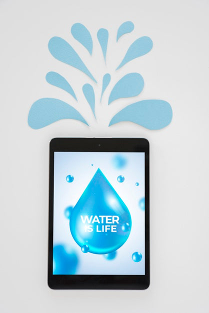 Free Tablet Mockup With Water Concept Psd