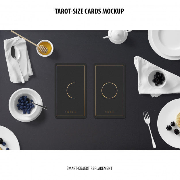 Free Tarot Card With Foil Stamping Mockup Psd