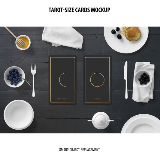 Free Tarot Card With Foil Stamping Mockup Psd