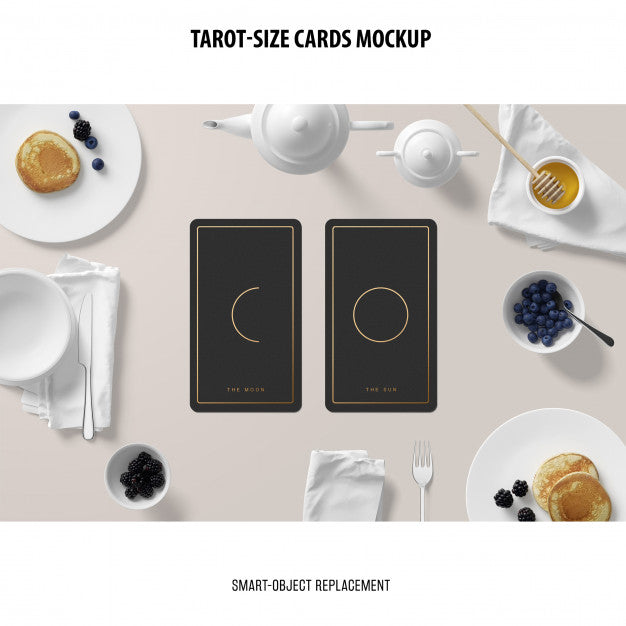 Free Tarot Card With Foil Stamping Mockup Psd