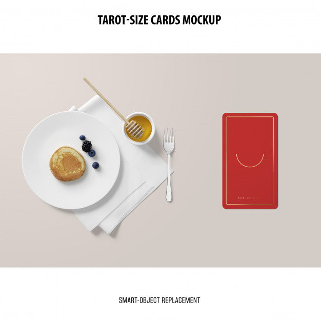 Free Tarot Card With Foil Stamping Mockup Psd