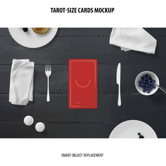 Free Tarot Card With Foil Stamping Mockup Psd