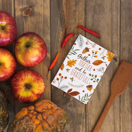 Free Thanksgiving Mockup With Cover Or Paper Psd