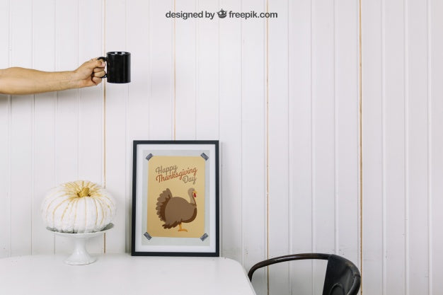 Free Thanksgiving Mockup With Frame And Mug Psd