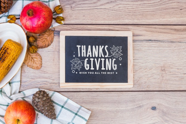 Free Thanksgiving Mockup With Slate Psd