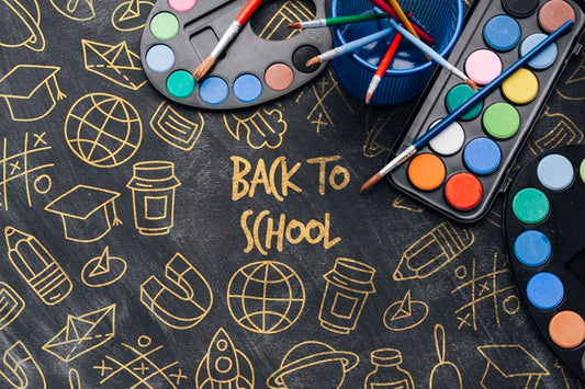 Free Top View Back To School With Watercolors Psd