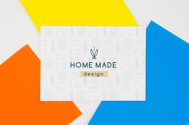 Free Top View Card On Colorful Background Psd