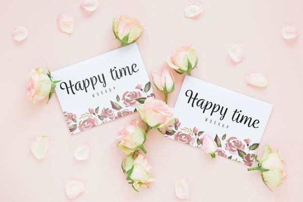 Free Top View Flowers With Copy Space Psd