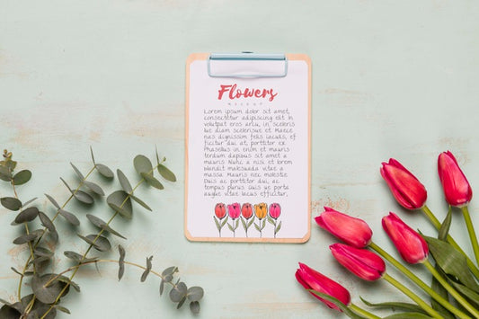 Free Top View Flowers With Copy Space Psd