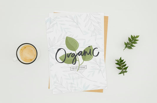 Free Top View Minimalist Paper Mock-Up On White Background Psd