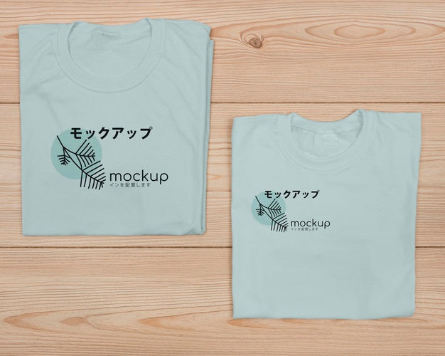 Free Top View Of Cute T-Shirt Concept Mock-Up Psd