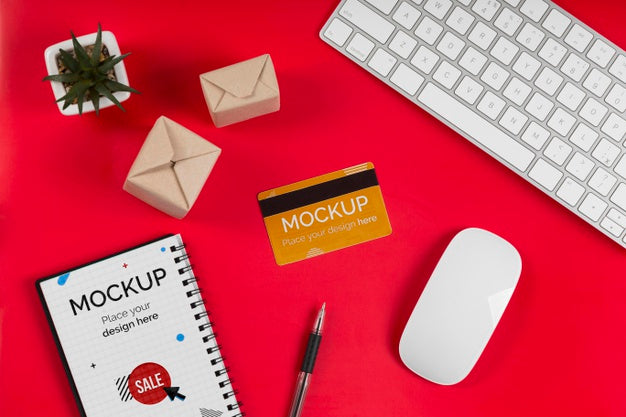 Free Top View Of Cyber Monday Concept Mock-Up Psd