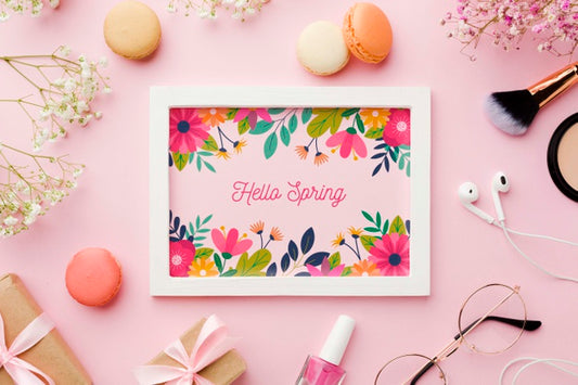 Free Top View Of Frame With Flowers And Gifts Psd