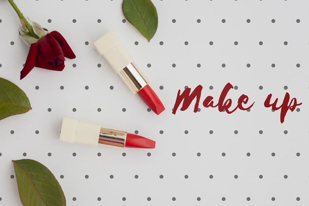 Free Top View Of Make-Up Concept Mock-Up Psd