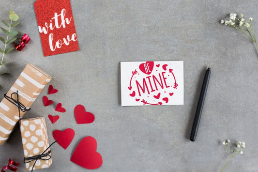 Free Top View Valentines Day Card Mockup Psd