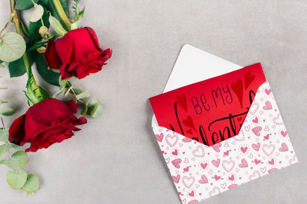 Free Top View Valentines Day Card Mockup Psd