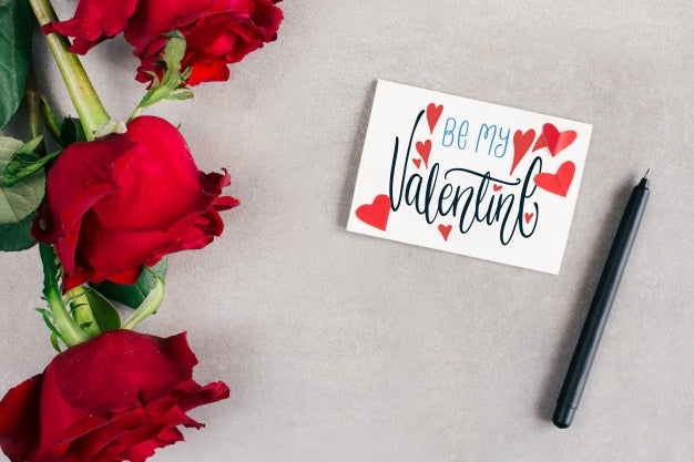 Free Top View Valentines Day Card Mockup Psd