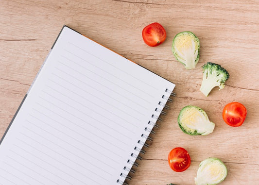 Free Top View Vegetables On Table Psd