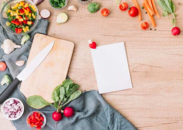 Free Top View Vegetables On Table Psd