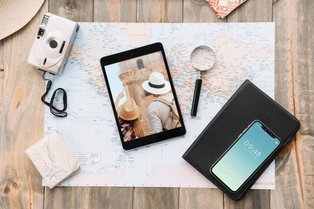 Free Travel Concept With Smartphone And Tablet Psd