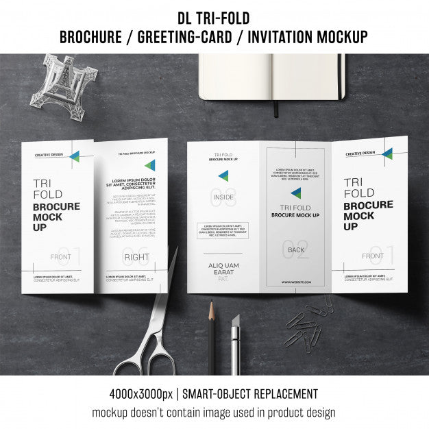 Free Trifold Brochure Or Invitation Mockup Still Life Concept Psd