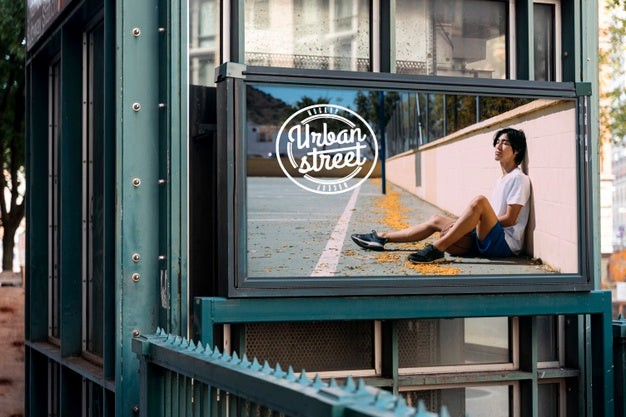 Free Urban Street Billboard Mock-Up Psd