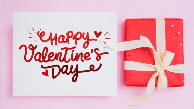 Free Valentines Card Mockup With Presents Psd