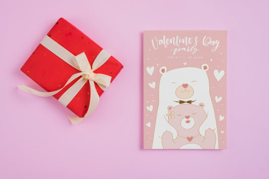 Free Valentines Card Mockup With Presents Psd