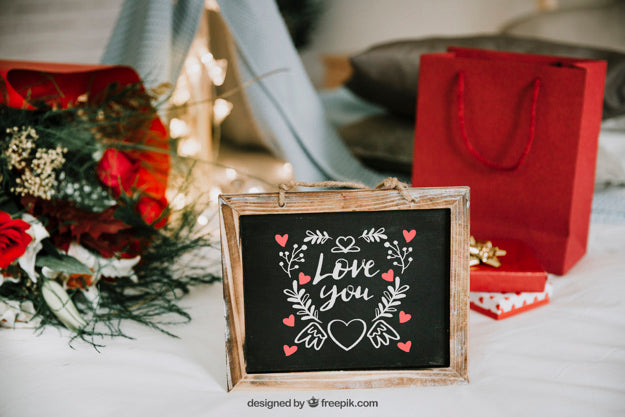 Free Valentines Frame And Elements Mockup Psd