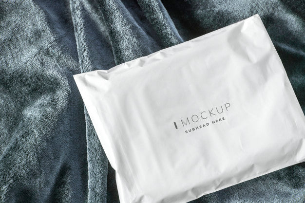 Free White Plastic Envelope Packaging Mockup Psd