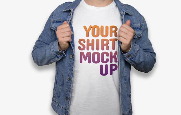 Free White T-Shirt Model Mockup Psd