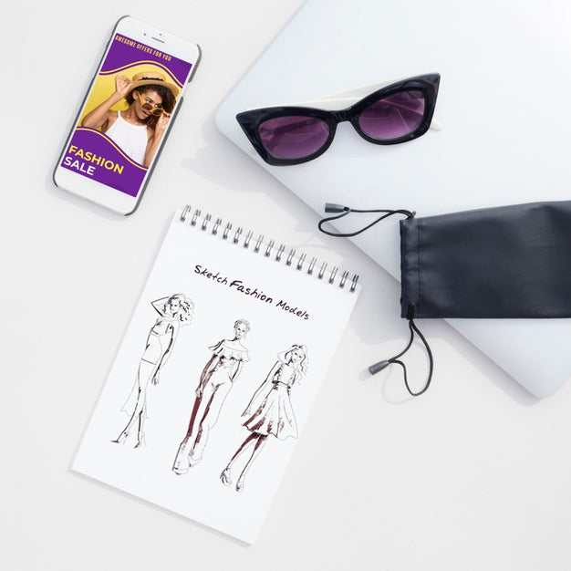 Free Woman Concept For Workspace At Office Psd